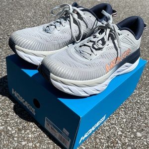 Hoka One One Bondi 7 Size 9